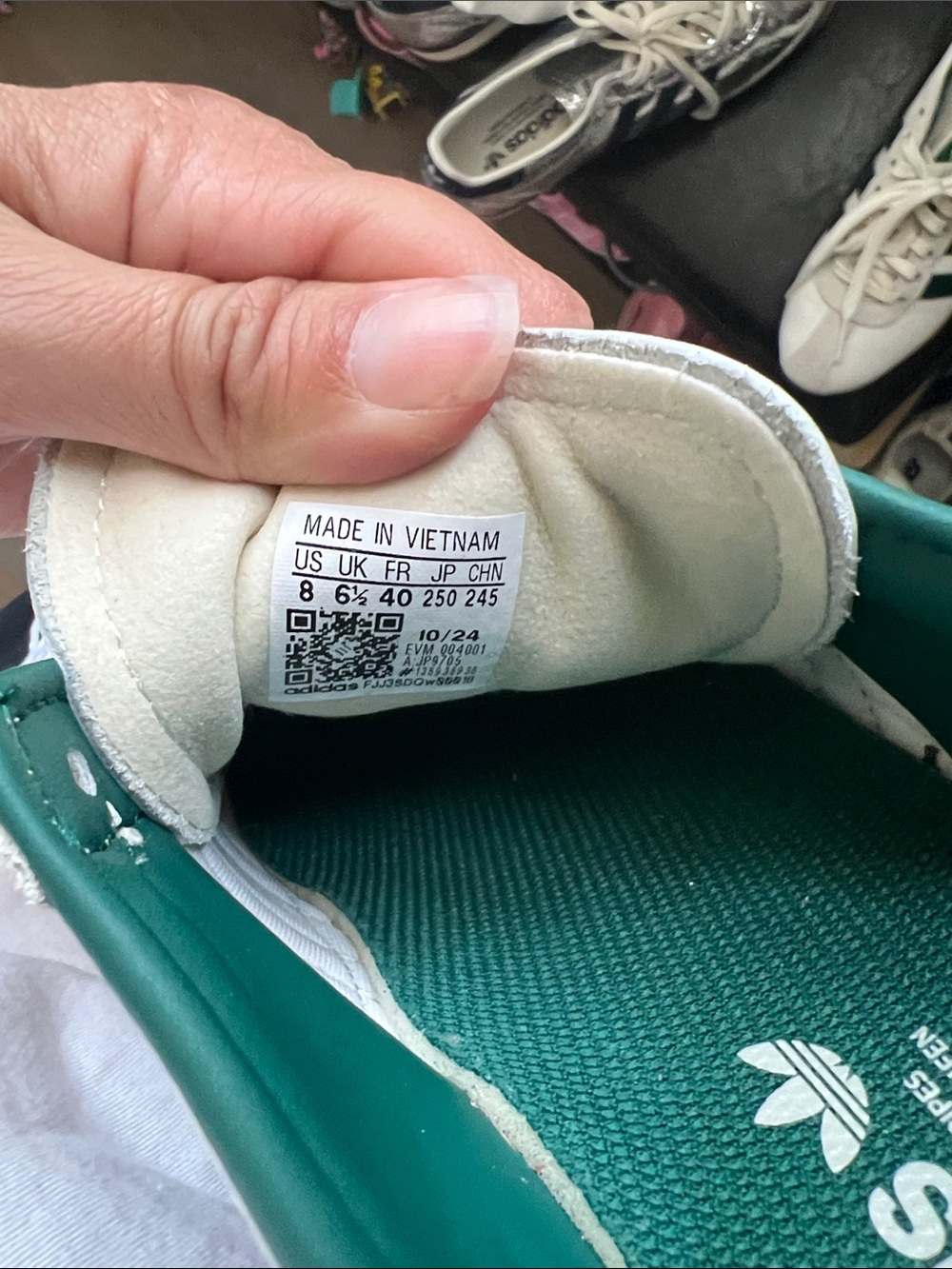 Adidas Tokyo green size 8 - Picture 5 of 5